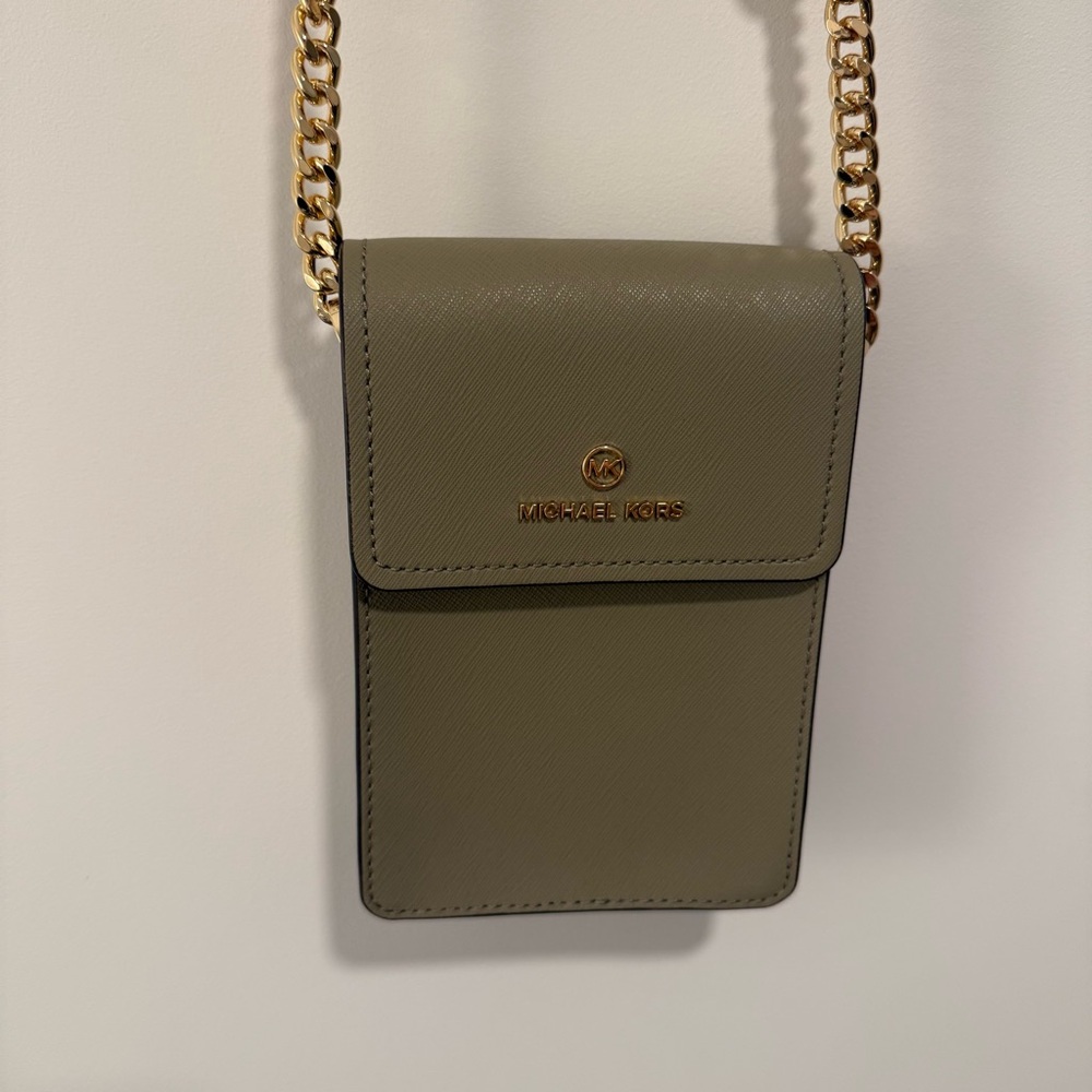 Michael Kors Jet Set Charm Small Phone Crossbody Bag